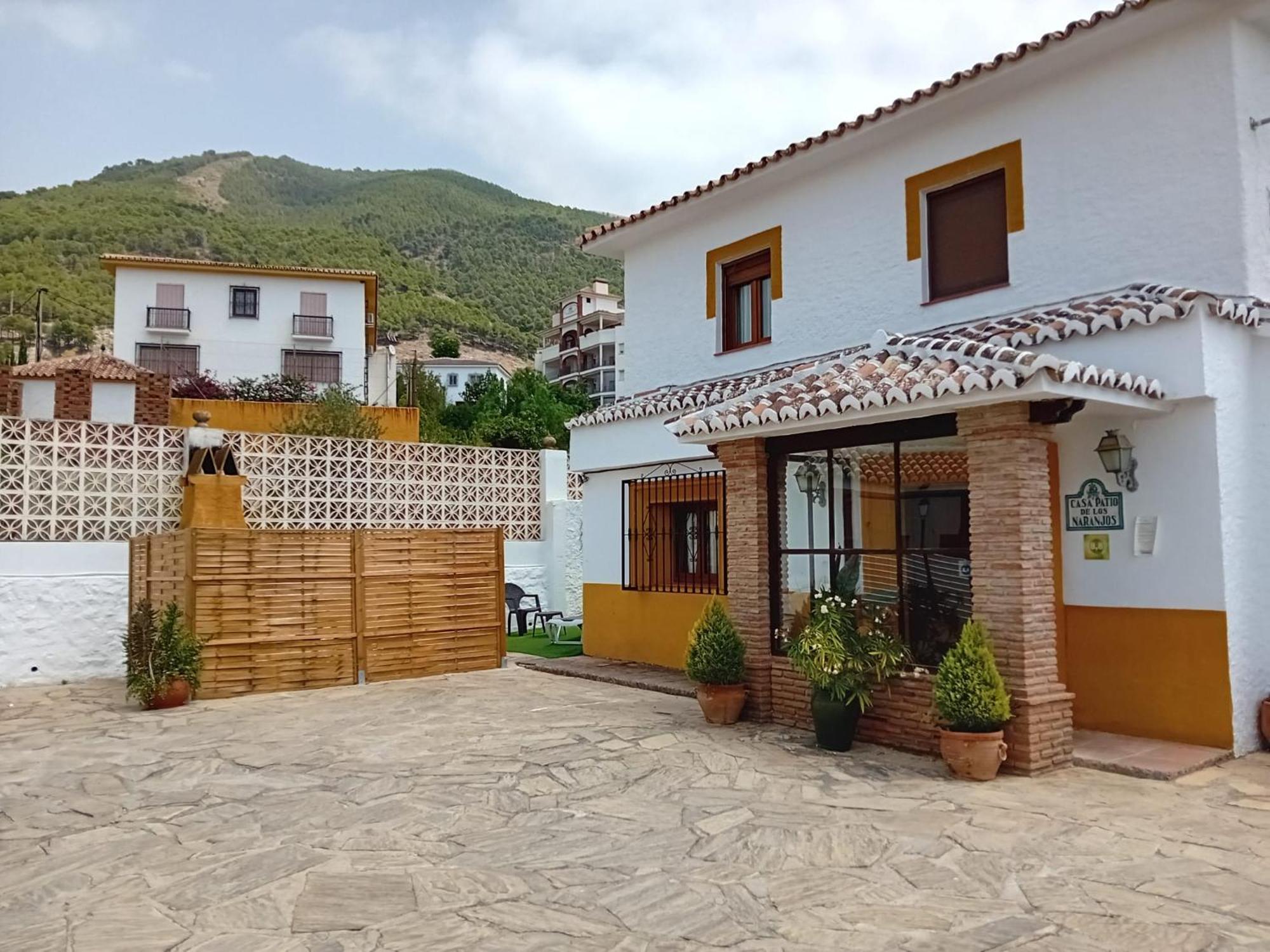 Casa Patio De Los Naranjos Piscina Privada Alcaucín Eksteriør bilde